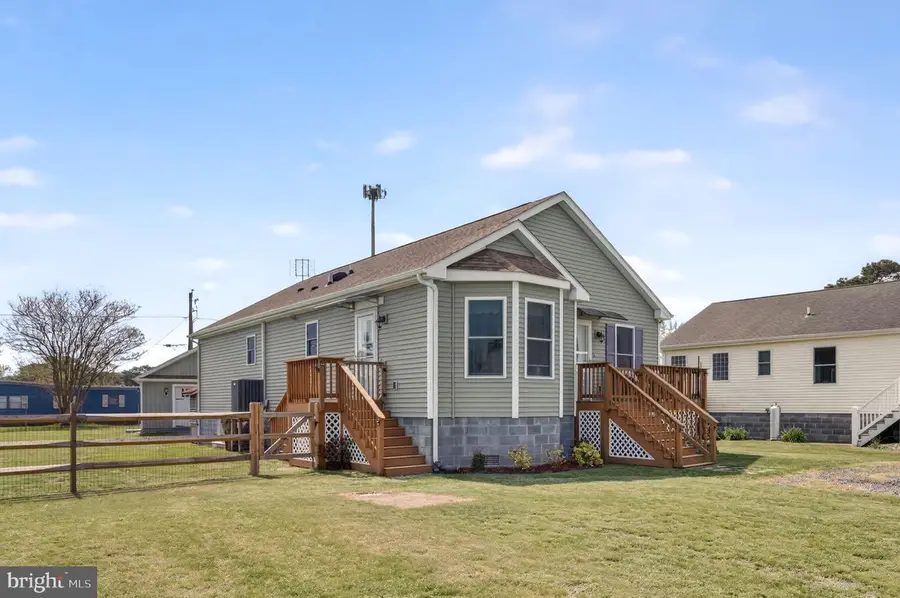 3220 Ridge Rd, Chincoteague Island, VA 23336 - #3