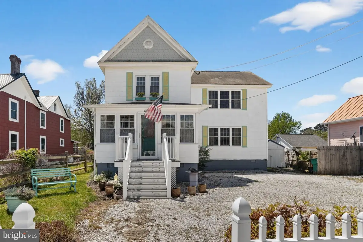 6390 Church St, Chincoteague Island, VA 23336 - #1