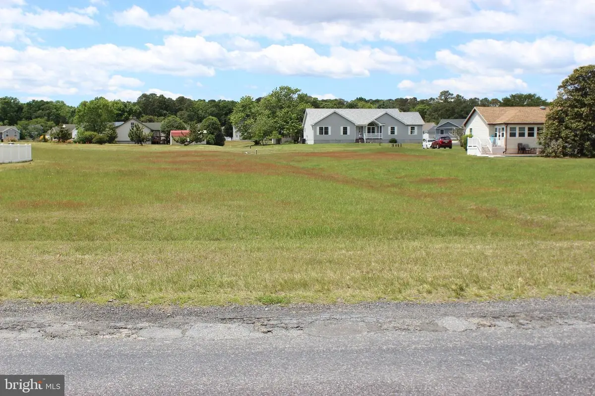 204 Captains Corridor, Greenbackville, VA 23356 - #1