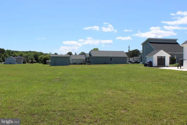 112 Davey Jones Blvd, GREENBACKVILLE, VA 23356