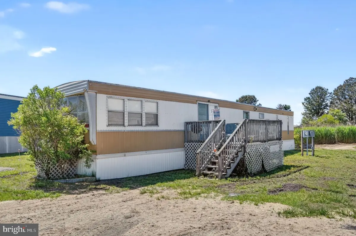 8284 Sea Bird Dr, Chincoteague Island, VA 23336 - #1
