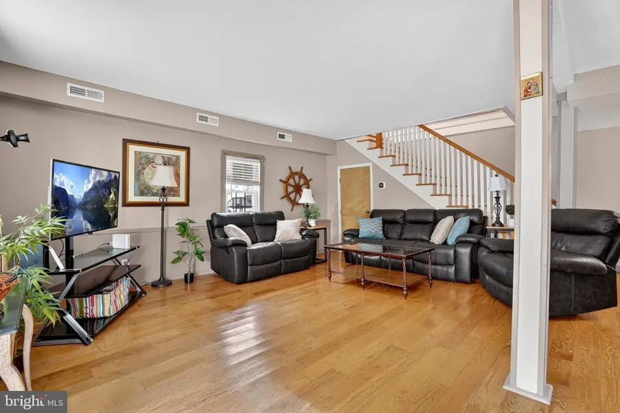 5277 Main St, Chincoteague Island, VA 23336 - #3