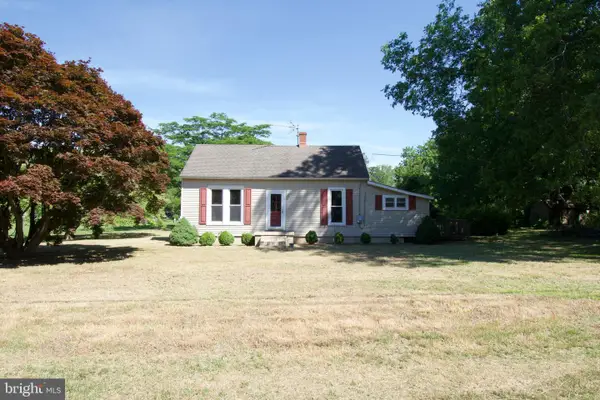 15271 Waterfield St, PAINTER, VA 23420