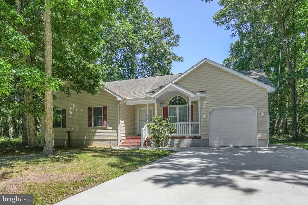 2347 Mayflower Dr, Greenbackville, VA 23356 - #1