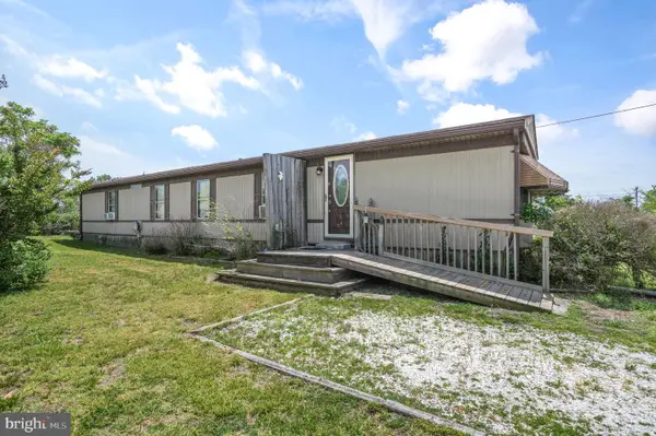 8145 Seashell Dr, CHINCOTEAGUE, VA 23336
