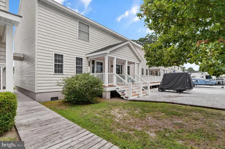 6484 Coachs Ln, Chincoteague Island, VA 23336 - #2
