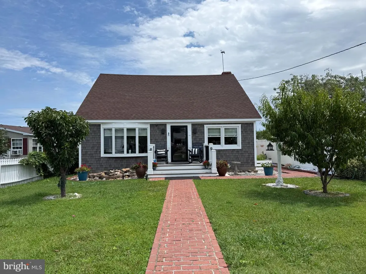 16261 Main Ridge Rd, Tangier, VA 23440 - #1