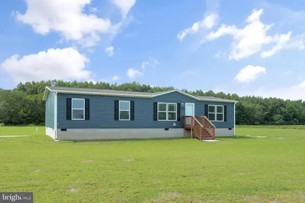 33030 Garrison Ln, PAINTER, VA 23420