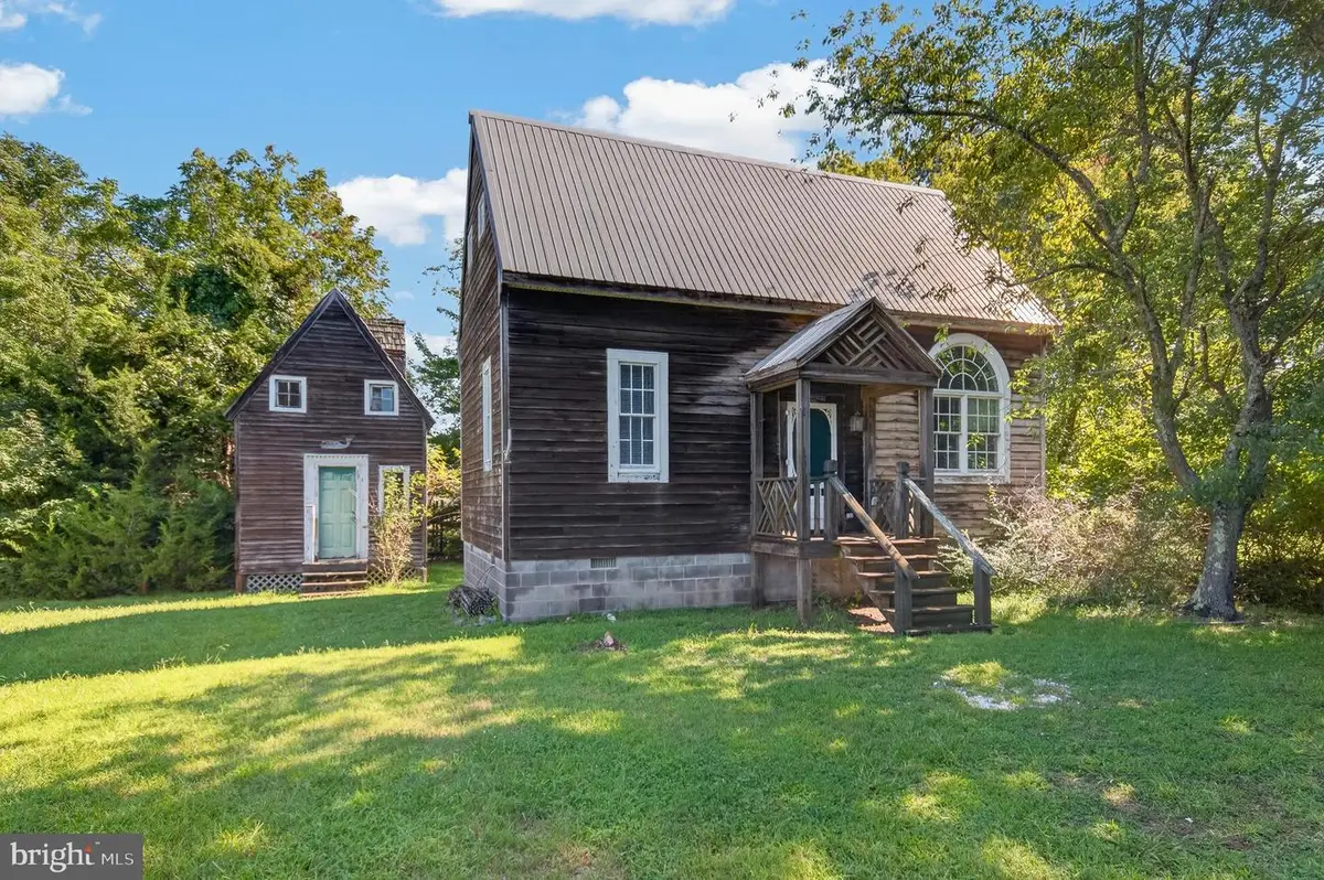 38083 Davey Jones Blvd, Greenbackville, VA 23356 - #1