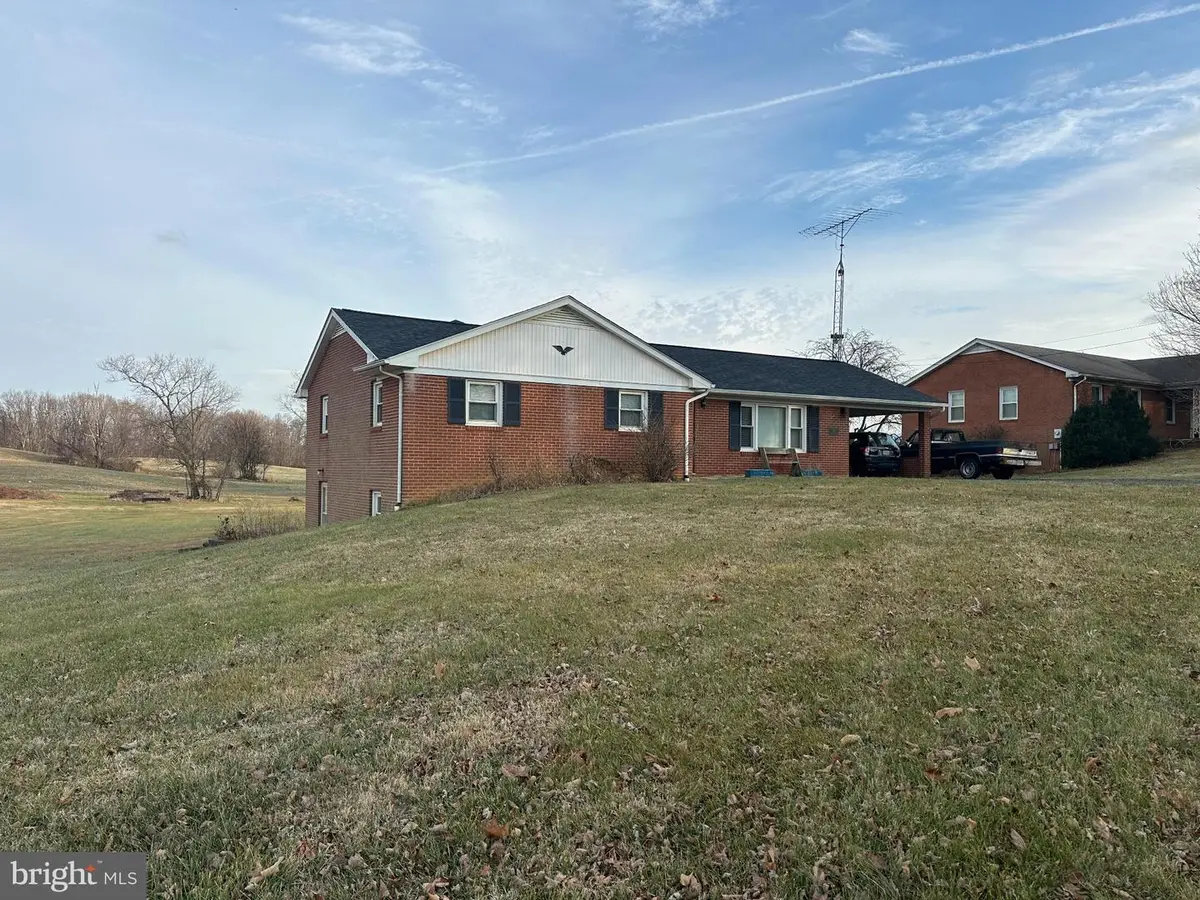 490 Kindig Rd, Waynesboro, VA 22980 - Image #1