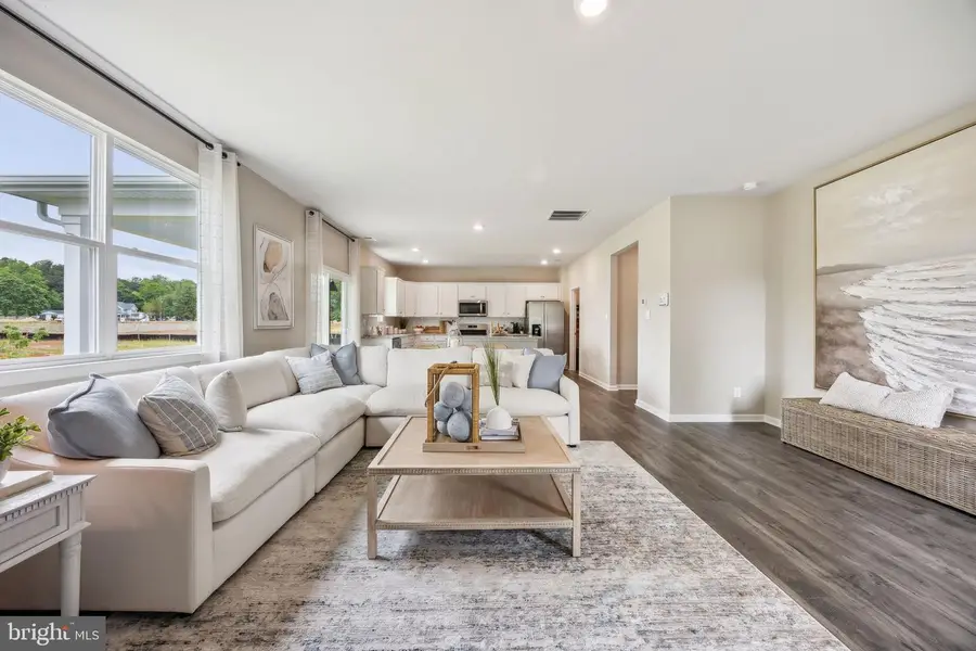 54 Fairfield Dr, Staunton, VA 24401 - #3