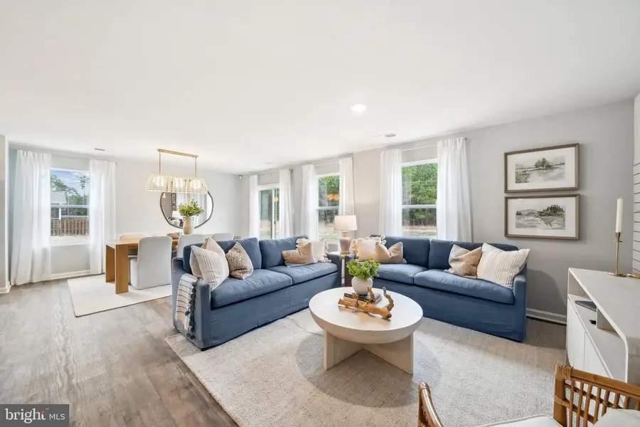 275 Heather Ln, Staunton, VA 24401 - #2