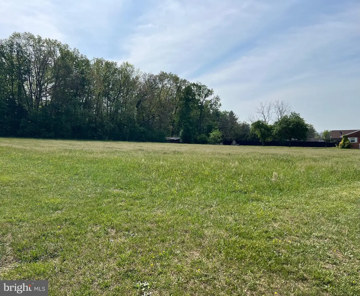 000 East Side Hwy, Grottoes, VA 24441 - #1