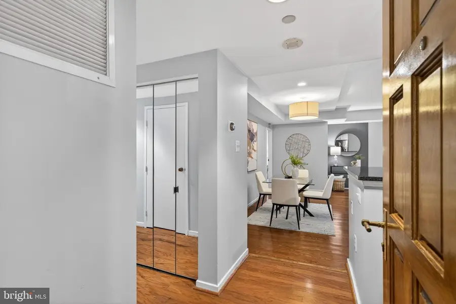 1530 Key Blvd #327, Arlington, VA 22209 - Image #2