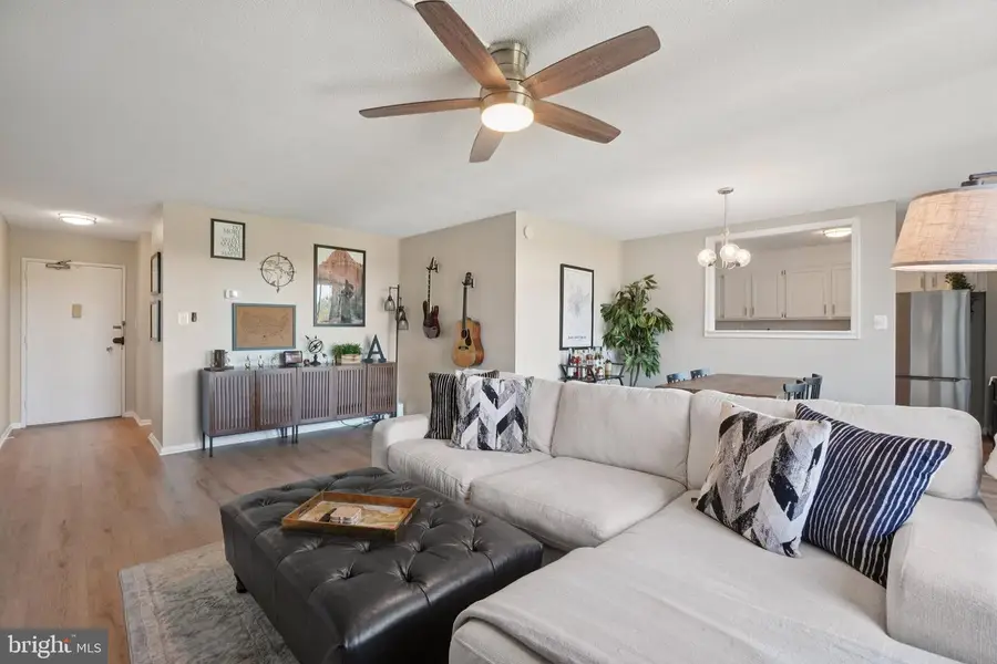 4600 S Four Mile Run Dr #842, Arlington, VA 22204 - Image #2