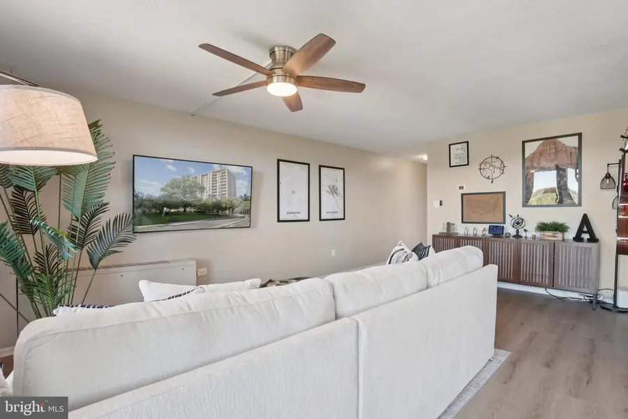 4600 S Four Mile Run Dr #842, Arlington, VA 22204 - Image #3