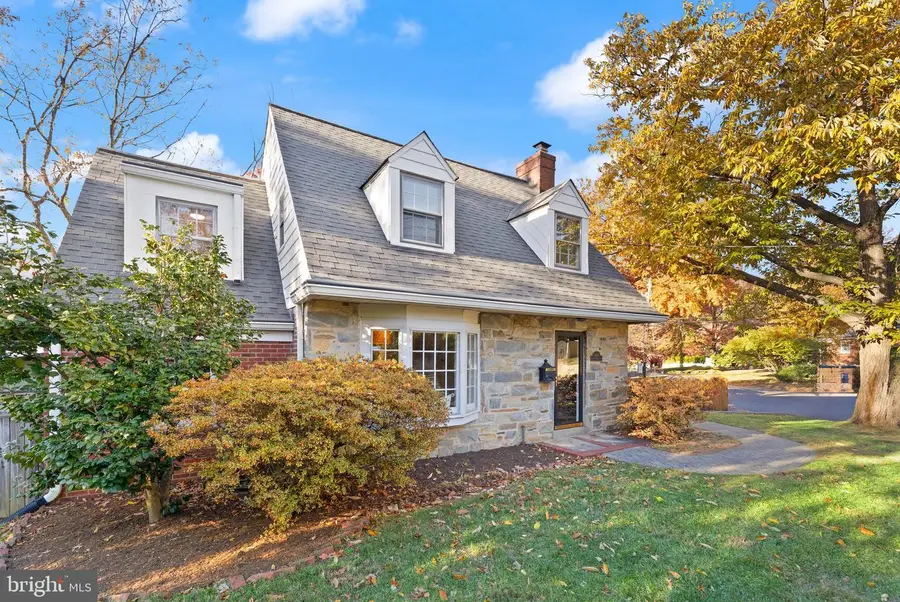 850 N Kensington St, Arlington, VA 22205 - Image #2