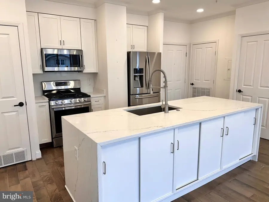 1220 N Fillmore St #ph08, Arlington, VA 22201 - Image #3