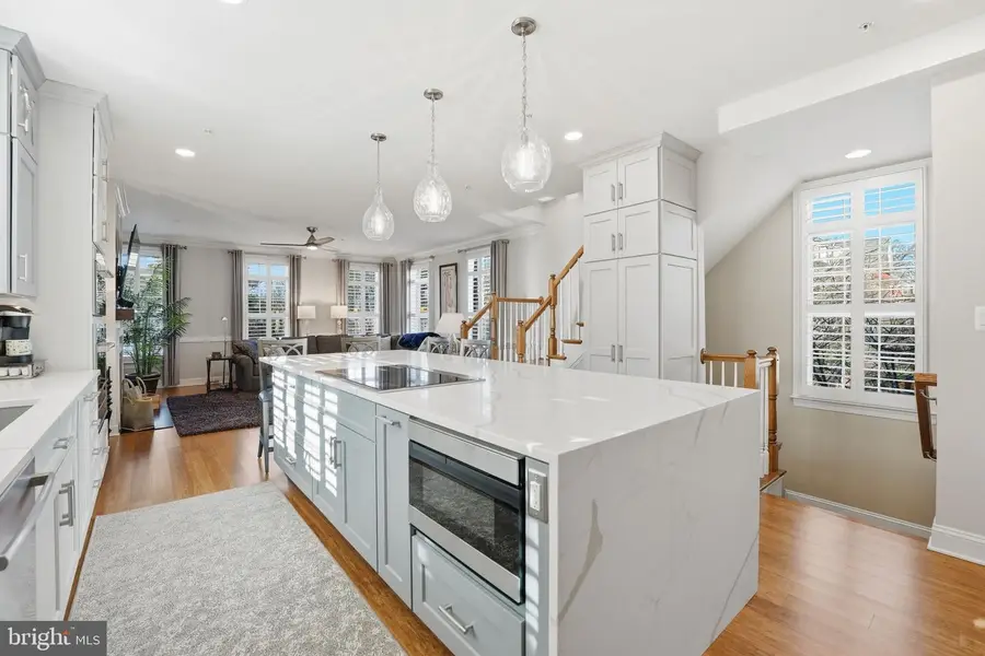 426 N George Mason Dr, Arlington, VA 22203 - Image #3