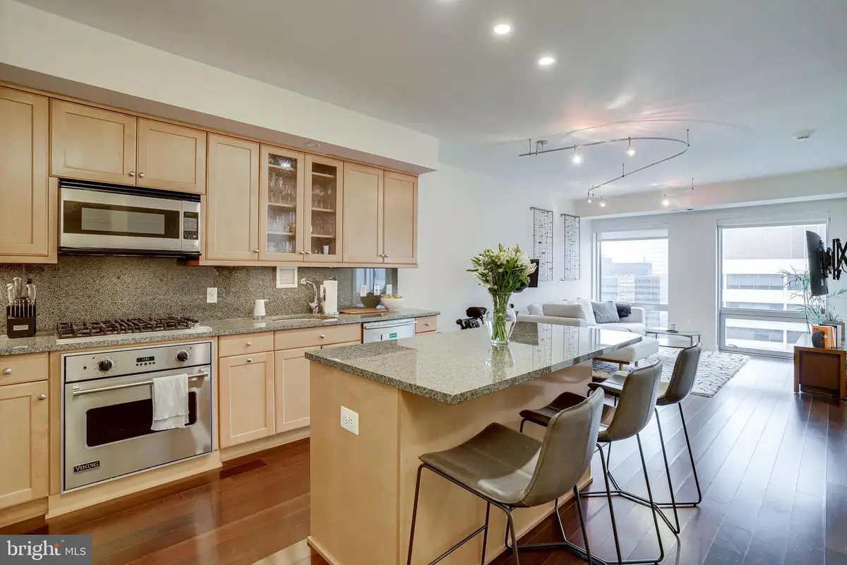 1111 19th St N #1706, Arlington, VA 22209 - Image #1