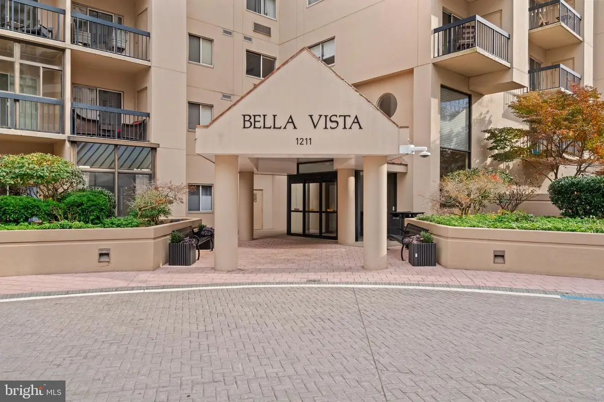 1211 S Eads St #1009, Arlington, VA 22202 - Image #1