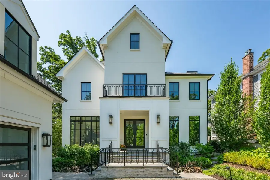 2812 24th St N, Arlington, VA 22207 - Image #3