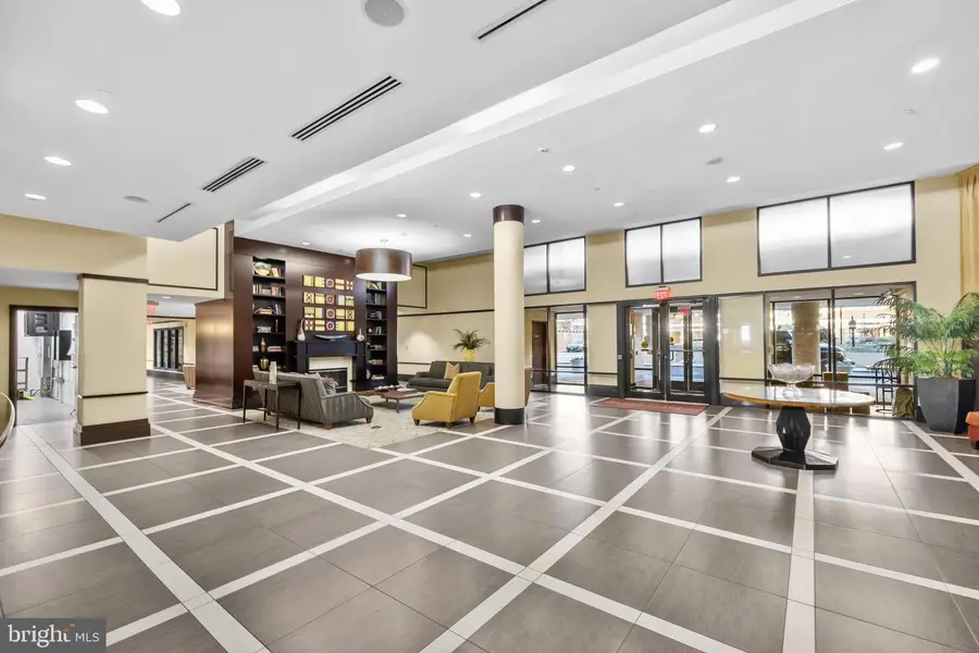 4500 S Four Mile Run Dr #222, Arlington, VA 22204 - Image #3