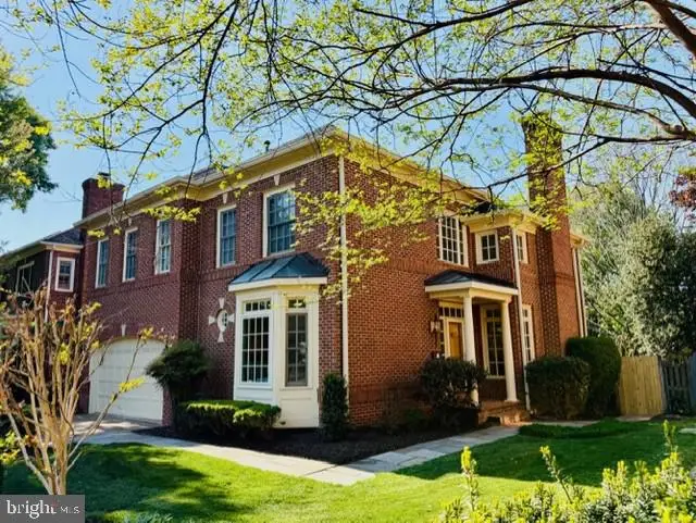 4831 26th St N, Arlington, VA 22207 - #2