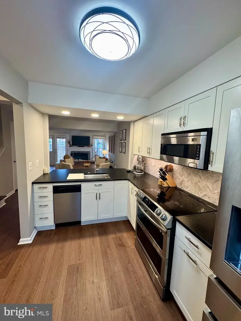 2568-b S Arlington Mill Dr #b, Arlington, VA 22206 - Image #2