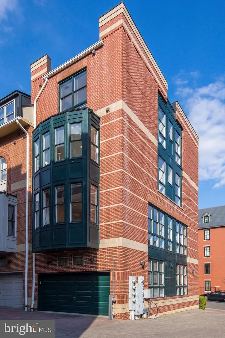 1662 N Quinn St N, Arlington, VA 22209 - Image #3