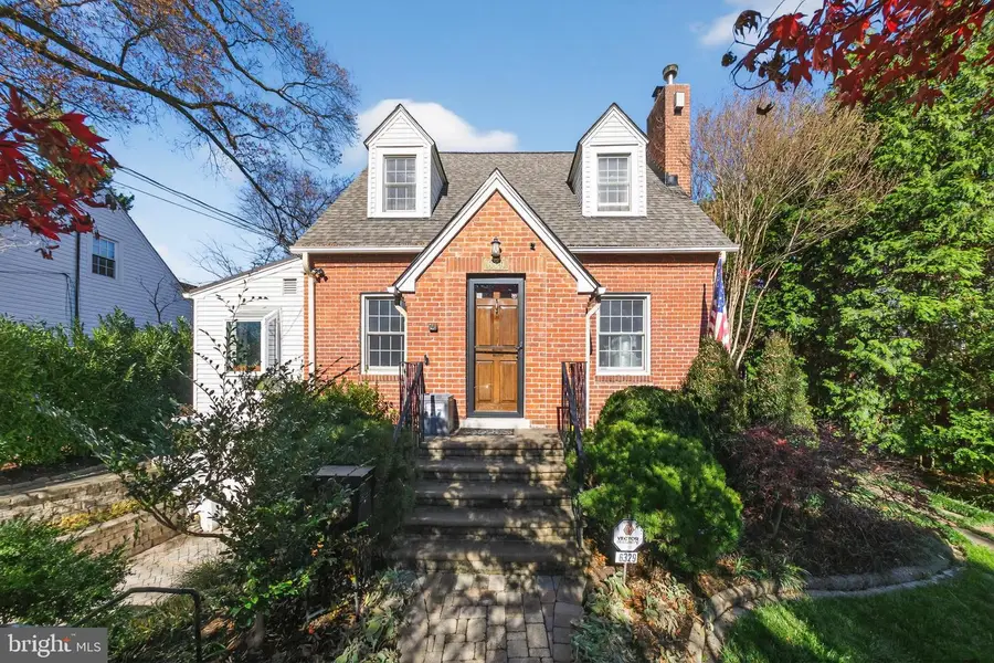 6329 19th St N, Arlington, VA 22205 - Image #2