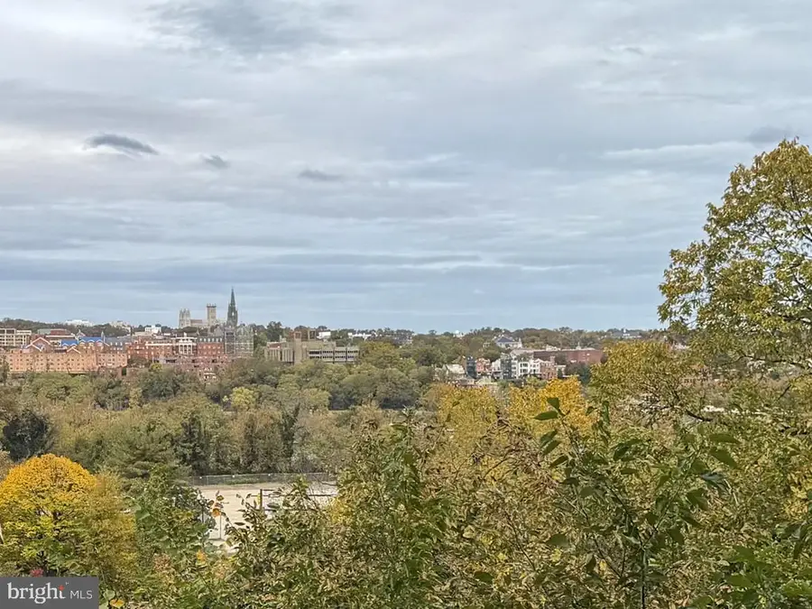 1555 N Colonial Ter #500, Arlington, VA 22209 - Image #2