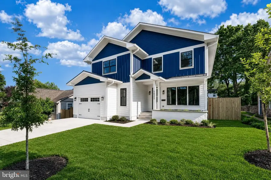 1032 20th St S, Arlington, VA 22202 - #2