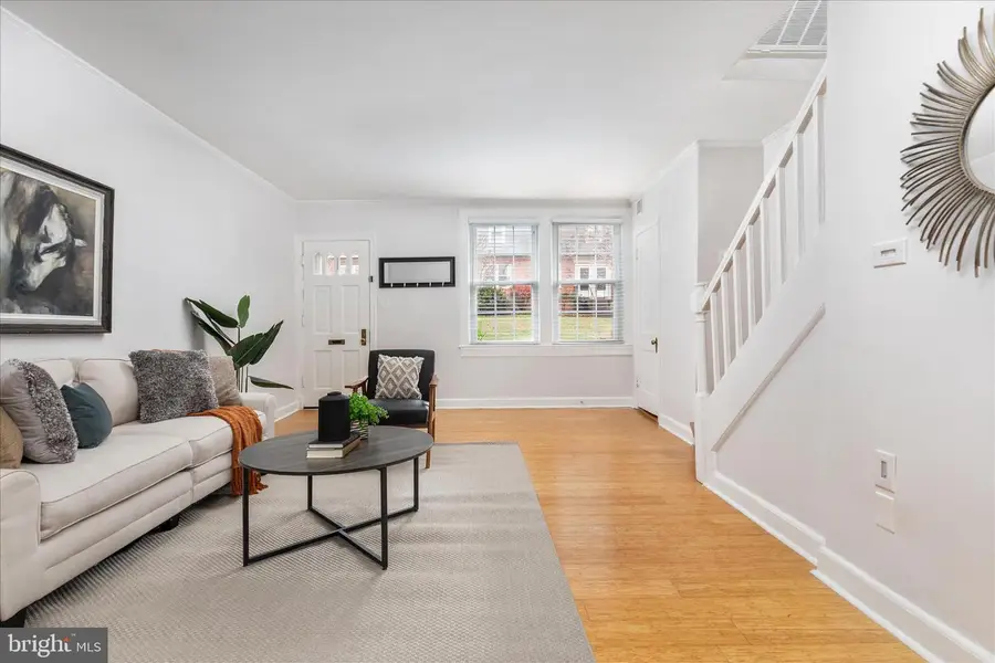 1021 S Barton St #120, Arlington, VA 22204 - Image #2