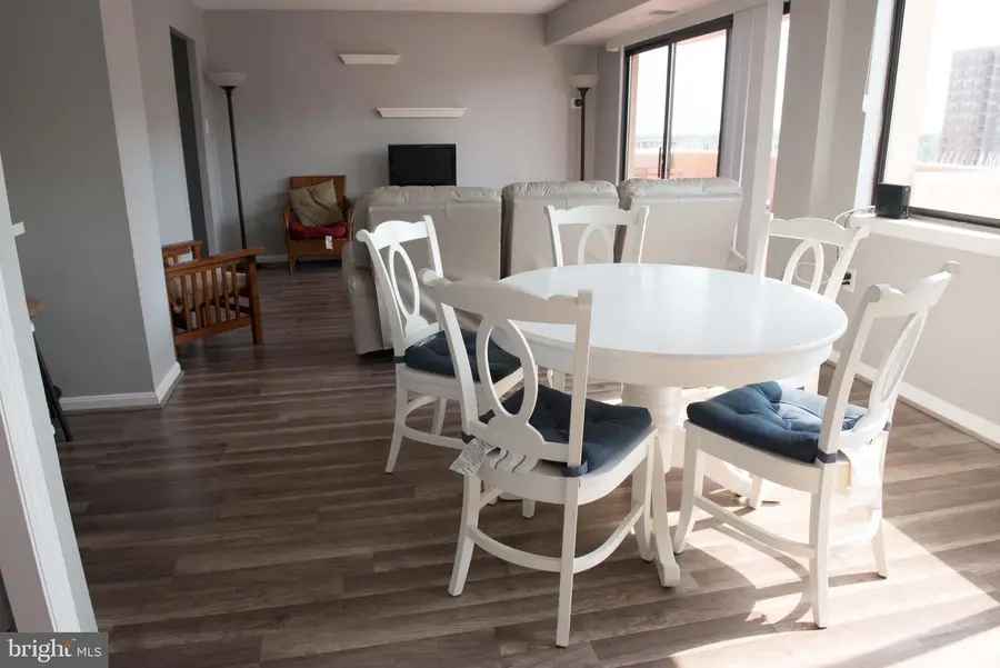 1301 N Courthouse Rd #1507, Arlington, VA 22201 - Image #2