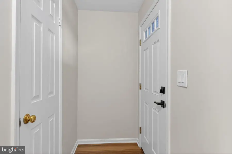 3854 9th Rd S #3854, Arlington, VA 22204 - Image #3