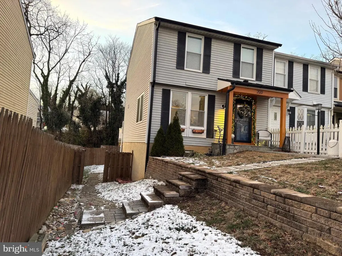 2120 S Lowell St, Arlington, VA 22204 - Image #1