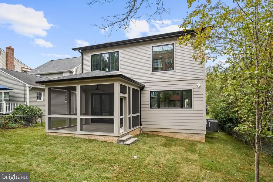 2133 N Oakland St, Arlington, VA 22207 - Image #3