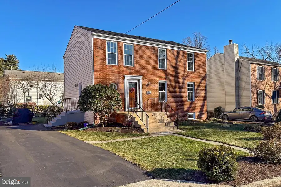 535 S Lancaster St, Arlington, VA 22204 - #2