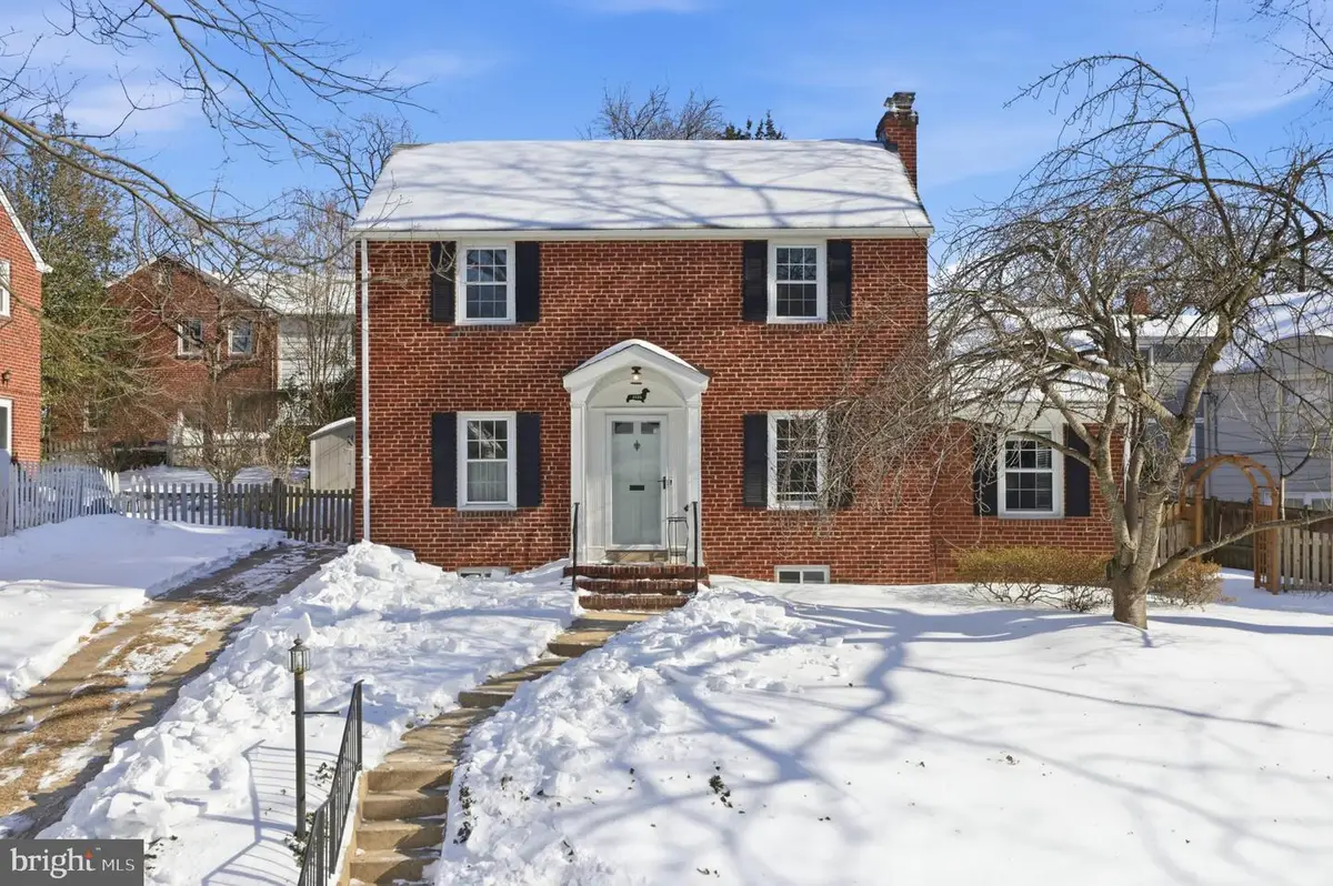 1135 N Powhatan St N, Arlington, VA 22205 - Image #1