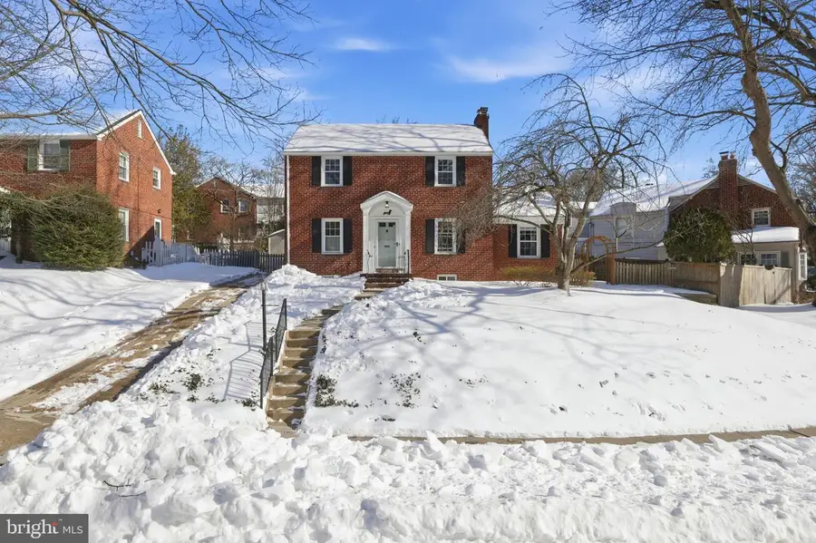 1135 N Powhatan St N, Arlington, VA 22205 - Image #2