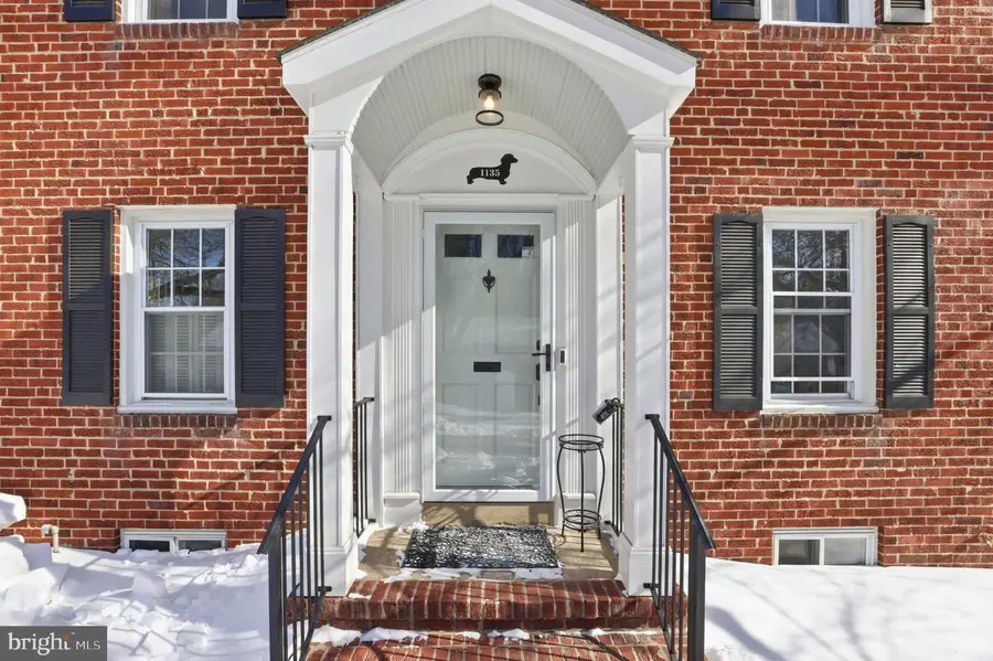 1135 N Powhatan St N, Arlington, VA 22205 - Image #3