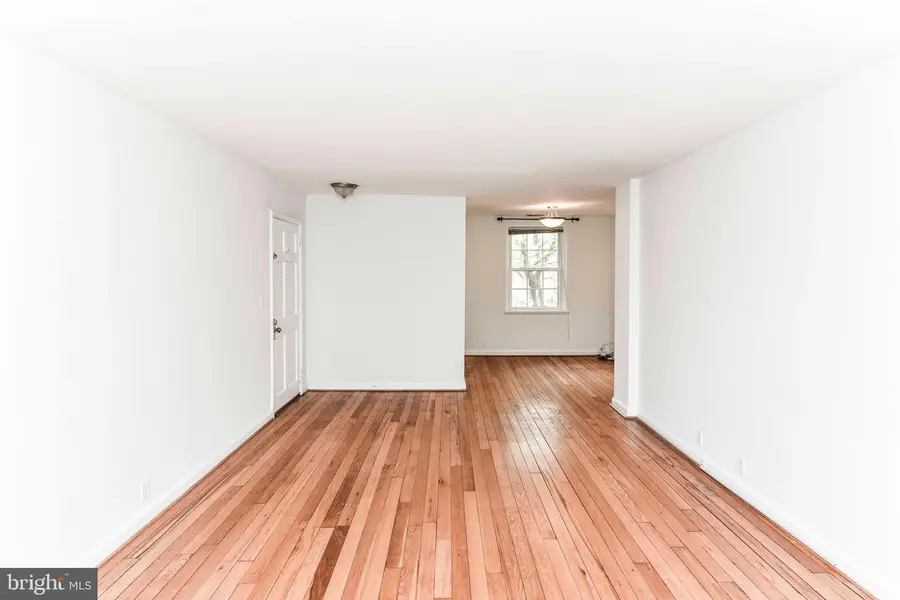 3279 S Stafford St #b2, Arlington, VA 22206 - Image #3