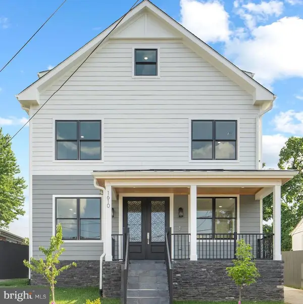 1600 12th St S, ARLINGTON, VA 22204