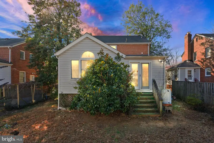 2235 N Columbus St, Arlington, VA 22207 - Image #3