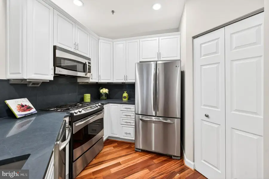 1320 N Wayne St #102, Arlington, VA 22201 - Image #3