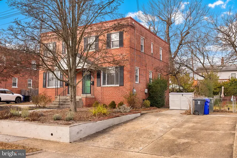 3209 13th Rd S, Arlington, VA 22204 - Image #2