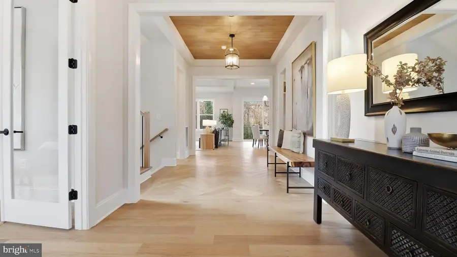 1816 N Jackson St, Arlington, VA 22201 - #2