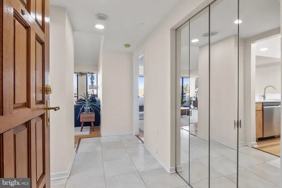 1530 Key Blvd #426, Arlington, VA 22209 - Image #3