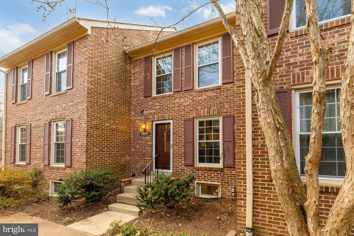 2446 S Walter Reed Dr #b, Arlington, VA 22206 - Image #1
